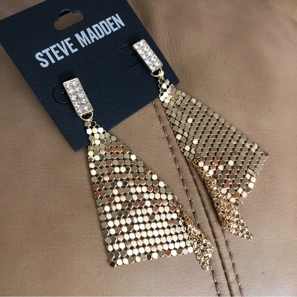 Steve Madden Rhinestone Drop Earrings - Picture 16 of 16